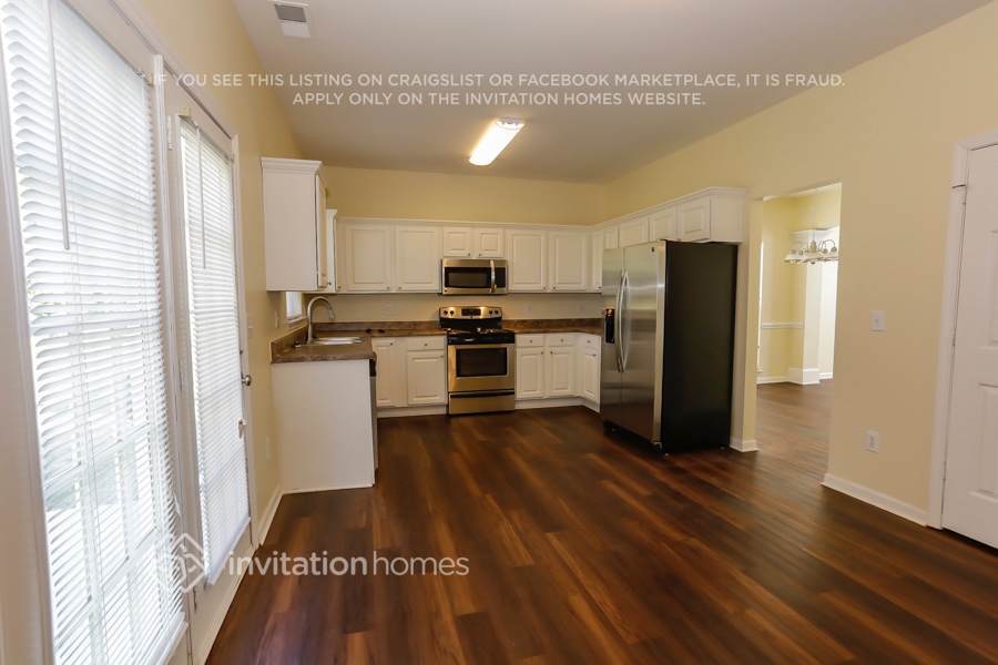 Building Photo - 115 S Audubon Ave