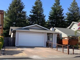 Building Photo - 4516 Harmony Pl