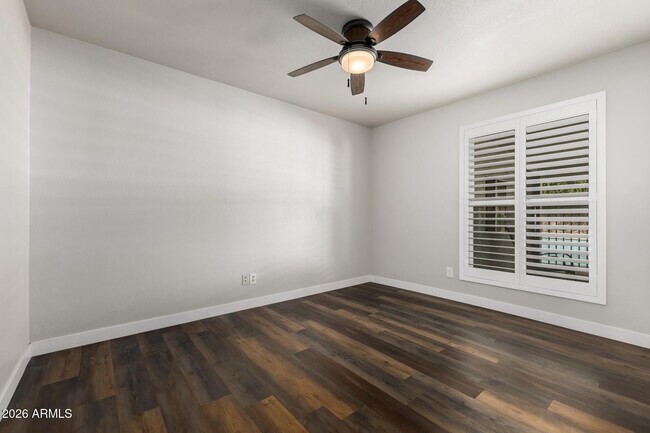 Building Photo - 15014 N 20th St