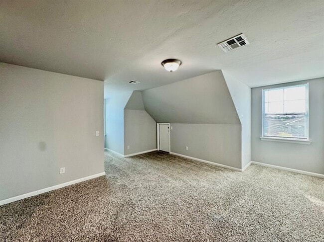 Building Photo - 18305 Autumn Grv Ct