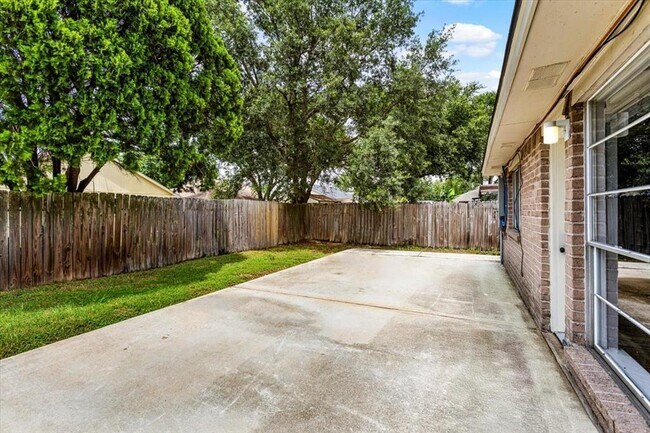 Building Photo - 19438 Cypress Flower Dr