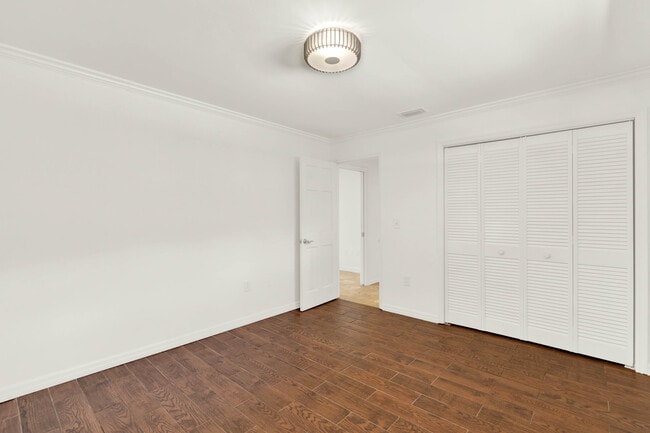 Building Photo - 8969 Crichton Wood Ct