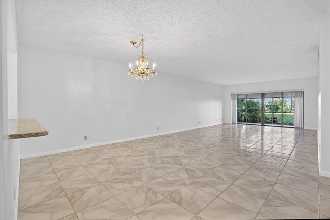 Building Photo - 300 N Hwy A1A