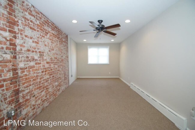 Primary Photo - 1544 McKean St
