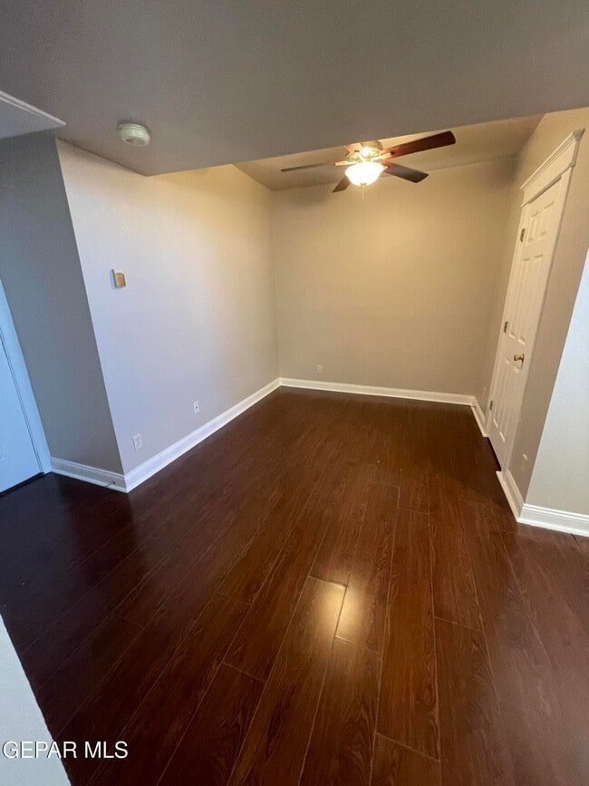 Building Photo - 521 W Missouri Ave