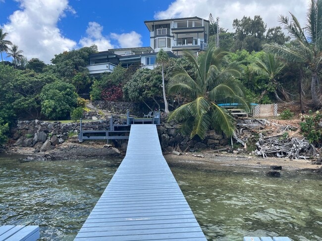 Building Photo - Hawaii living at its best.  Beautiful Kaneohe Bay front.