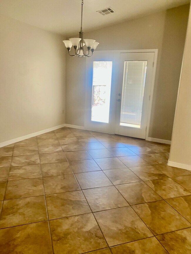 Building Photo - 7324 Vista De Sobre Dr