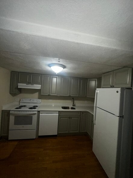 Building Photo - 1110 Commonwealth Ave