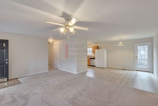 Building Photo - 3Bed/2Bath Lake Monticello Rental