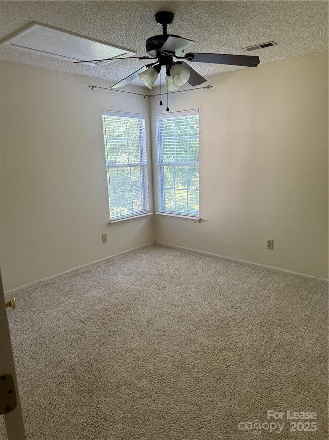 Building Photo - 9001 Warbler Ct