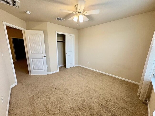 Building Photo - 116 Gates of the Arctic Ave