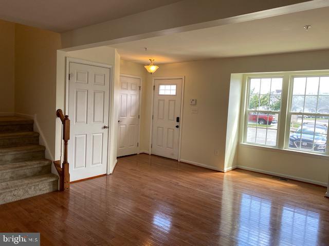 Building Photo - 145 Sandpiper Ct