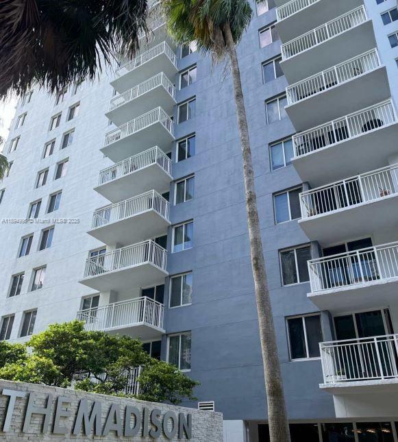 Building Photo - 850 N Miami Ave