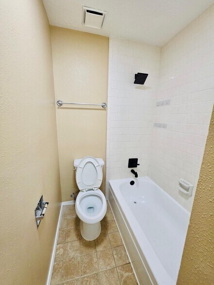 Building Photo - 13438 Nevermore Dr