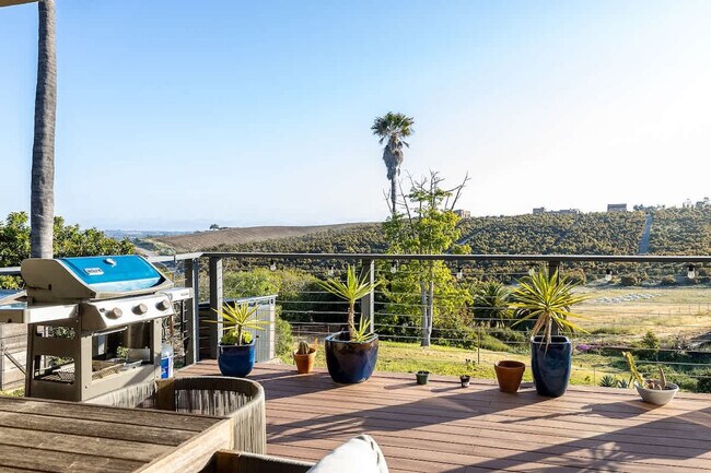 Building Photo - 3929 Paso Del Lagos