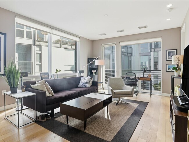 Building Photo - 1923 9th St NW