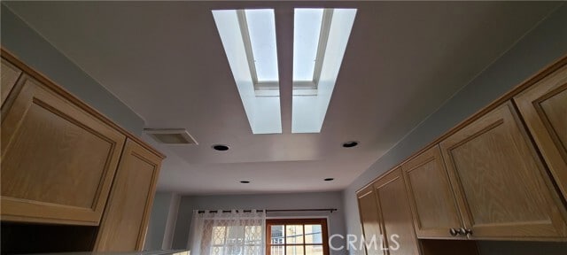 Building Photo - 828 5th St