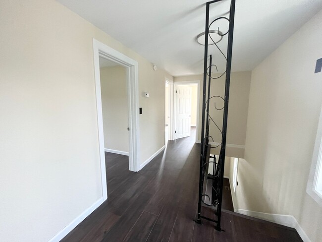 Building Photo - 309 Harney St