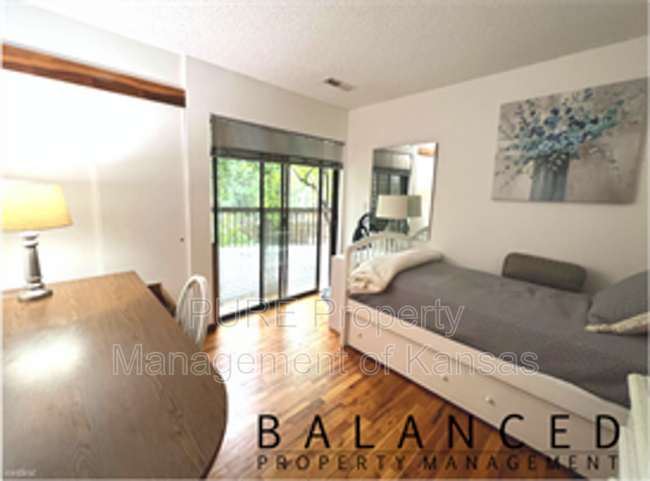 Building Photo - 4870 SW Skyline Pkwy