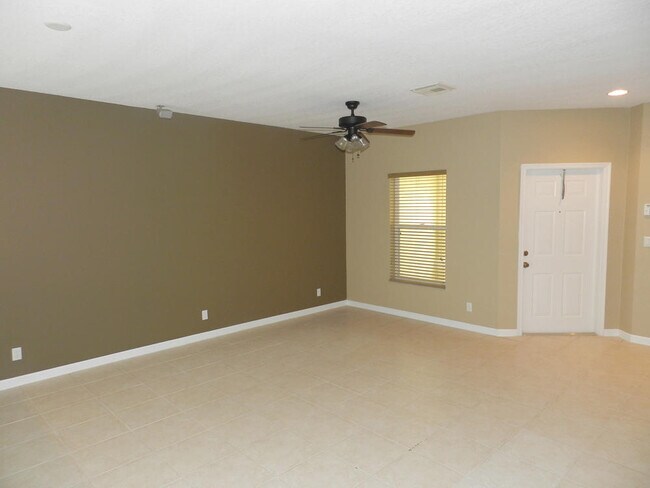 Building Photo - 13379 Georgian Ct