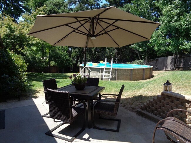 Building Photo - Wonderful Orangevale 3bd/2ba Home with Spa...