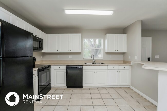 Building Photo - 1343 15th St S