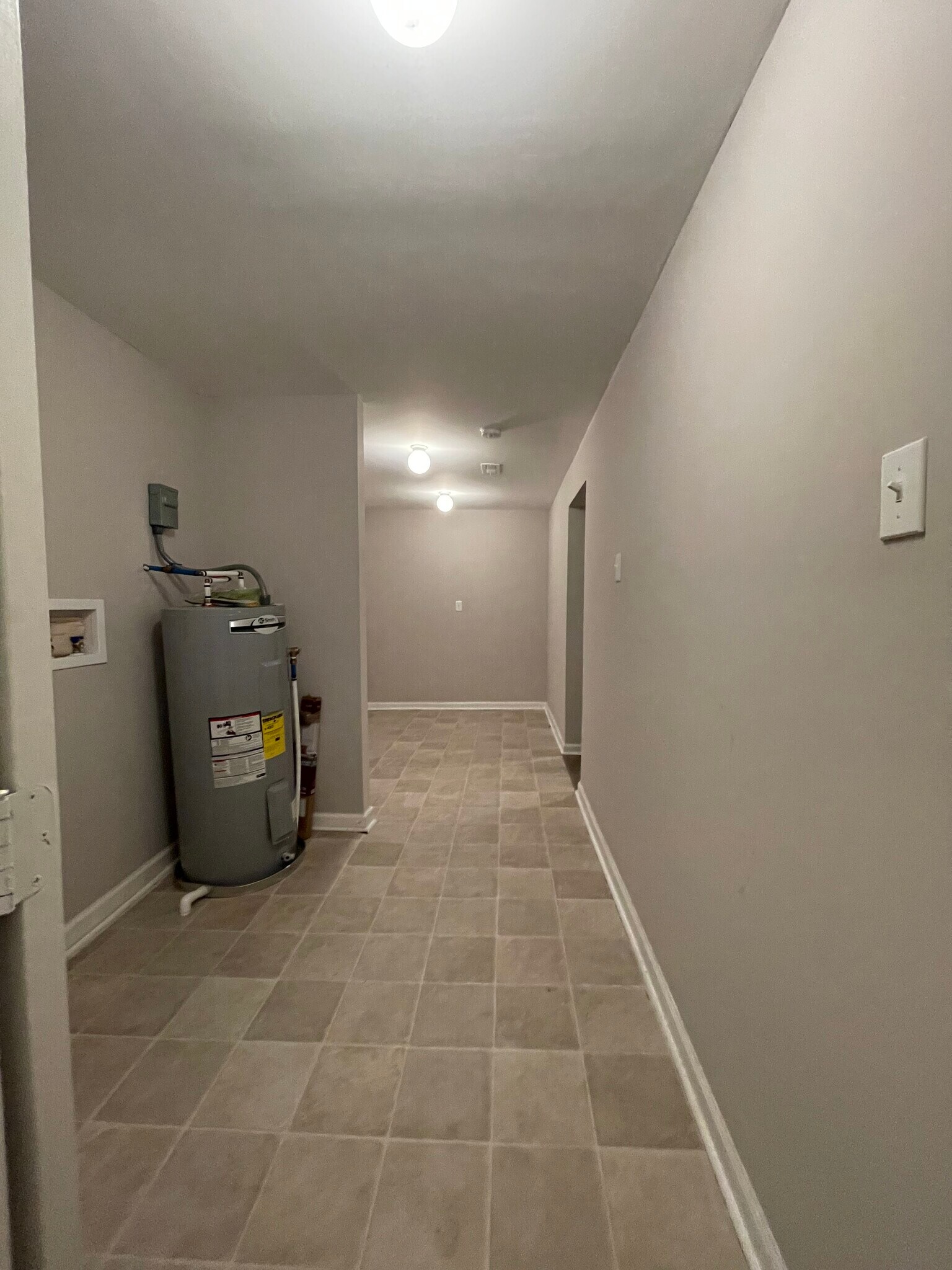 Washroom/ storage-room - 9224 Robin Rd