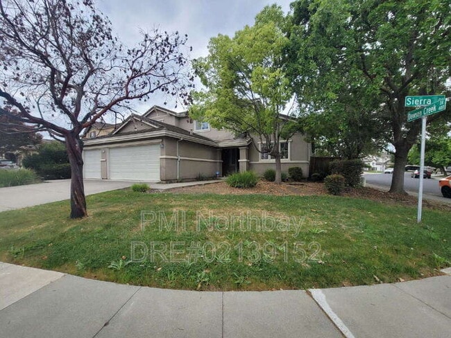 Building Photo - 4051 Sierra Ct