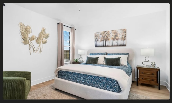 Building Photo - 2311 Longfellow Dr