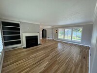 Building Photo - Executive 5-Bedroom Home ten Minutes from the University of Utah and Medical Center!