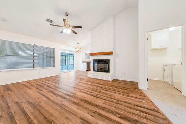 Building Photo - 2014 Balsam Way