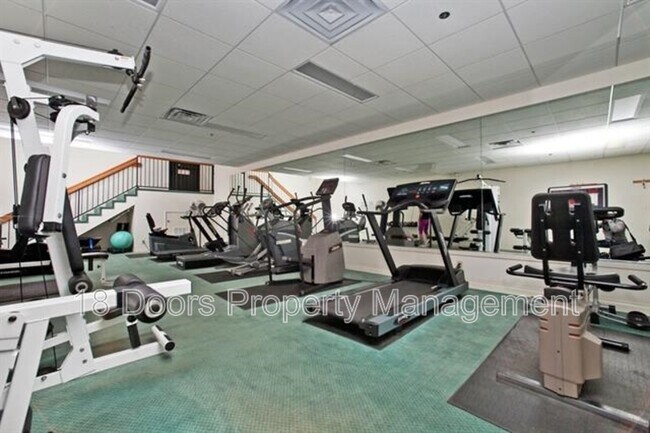 Building Photo - 5875 Friars Rd