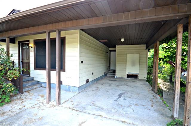 Building Photo - 2016 E Cherry St