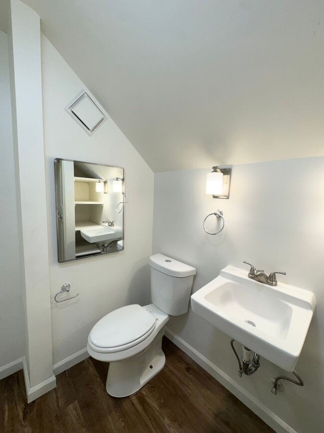 Building Photo - 2034 N 49th St