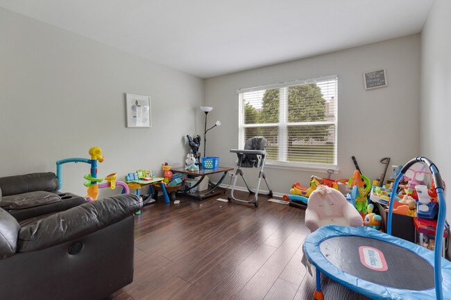 Building Photo - 3092 Serenity Ln