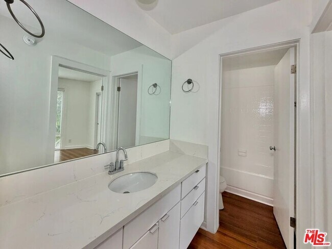 Building Photo - 5805 W 8th St