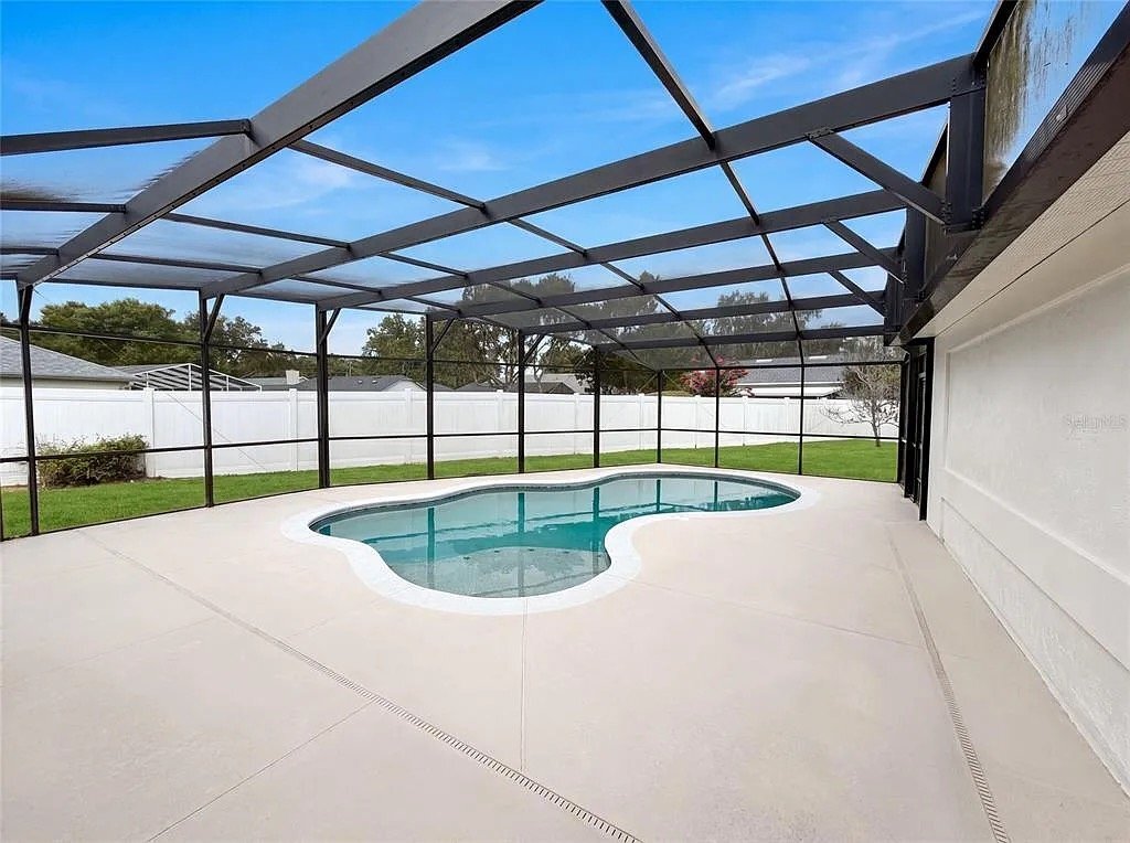 Building Photo - 545 Penns Neck Dr