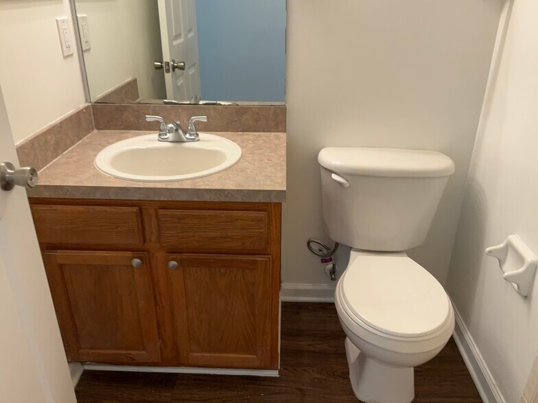 Building Photo - 10959 Darlington Oak Ct