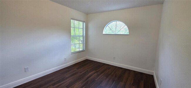 Building Photo - 1506 Scotch Pine Dr