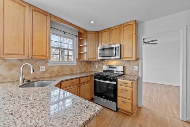 Building Photo - Welcome to this fantastic Colonial home, nestled in a quiet cul-de-sac and featuring an optional ...