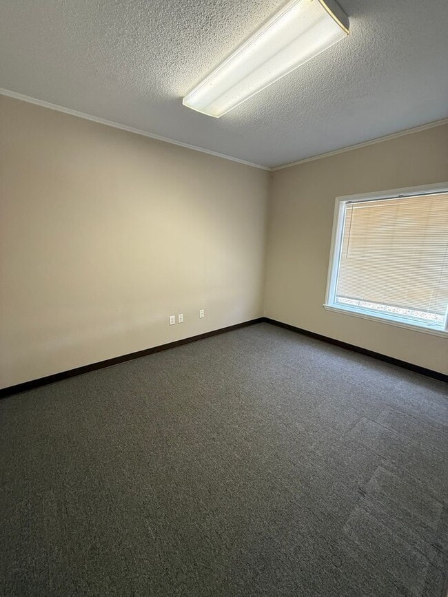 Building Photo - 131 Dublin Square Rd