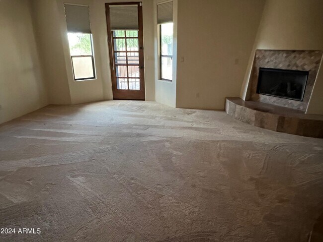 Building Photo - 38219 N 3rd Ave