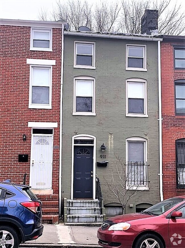 Building Photo - 2 Bedroom 2.5 Bathroom Town Home in Hollin...