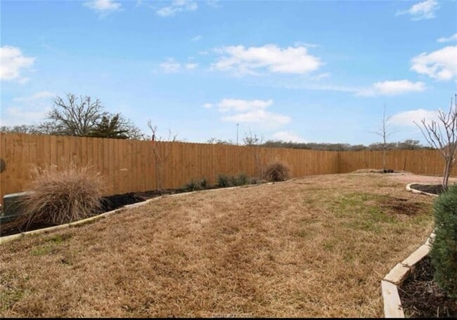 Building Photo - 4002 Heru Ct