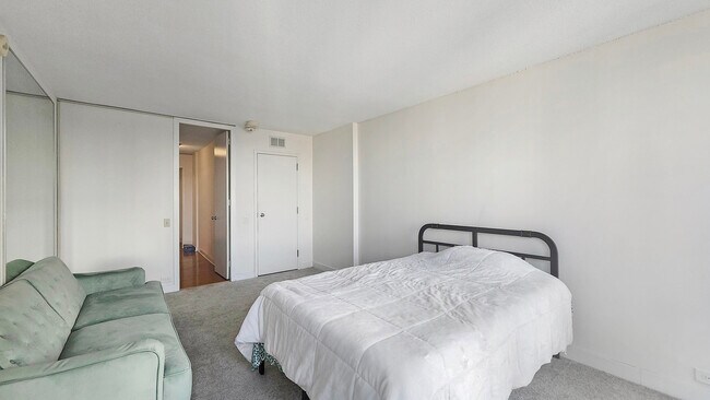 Building Photo - 405 N Wabash Ave