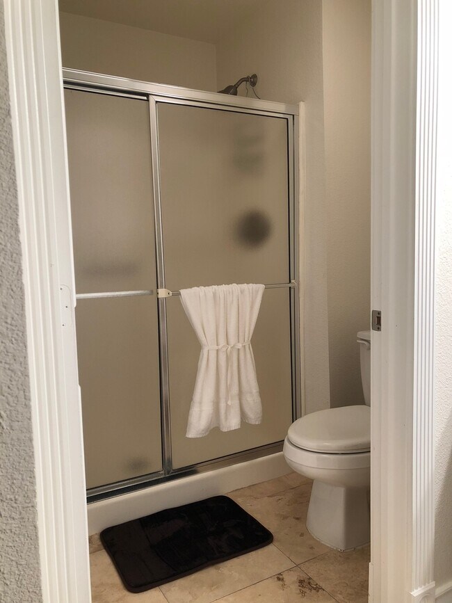 Building Photo - Meridian Fully Furnished 2 Bd | 2 Ba Luxury Condo .