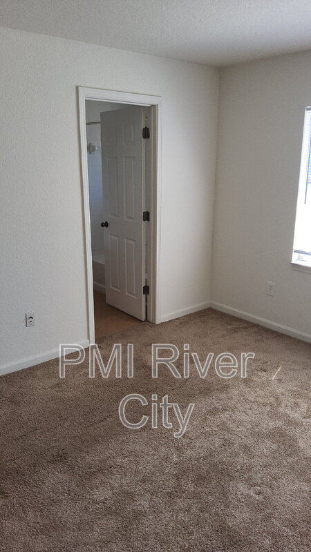 Building Photo - 8550 Argyle Business Loop