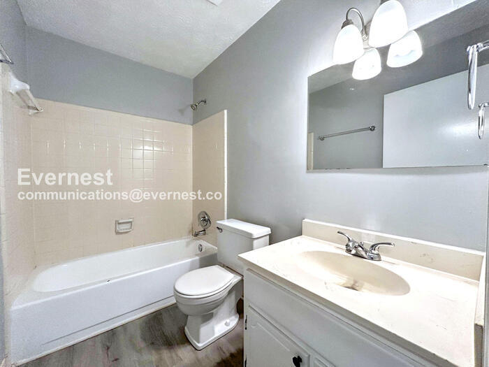 Building Photo - 4512 Jamerson Forest Pkwy