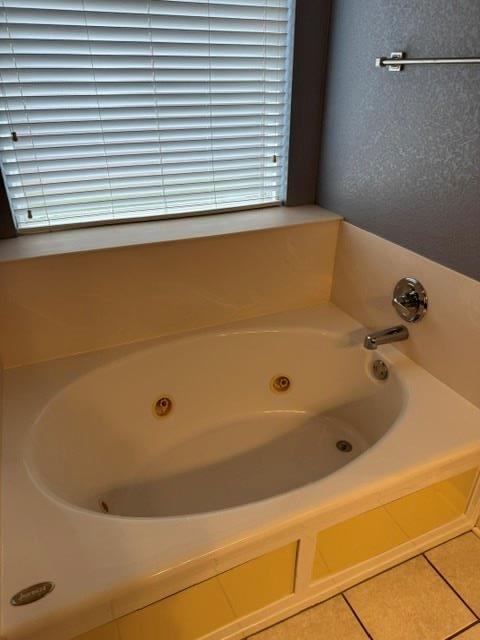 Building Photo - 532 Lone Oak Dr