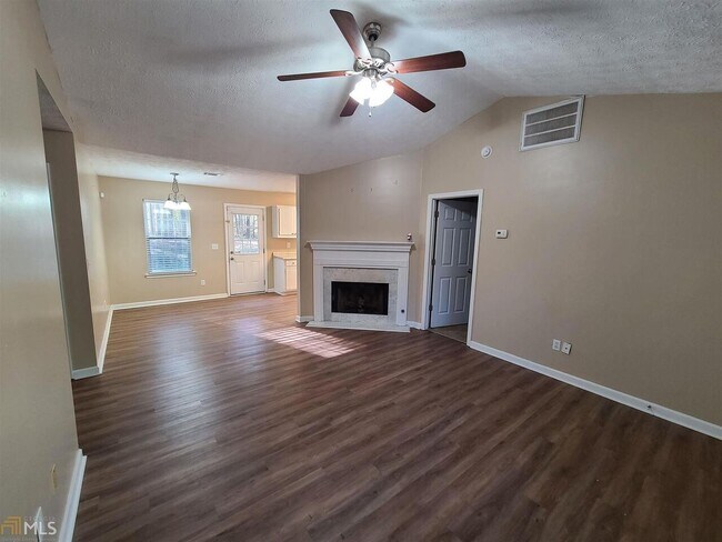 Building Photo - 26 Lullwater Dr